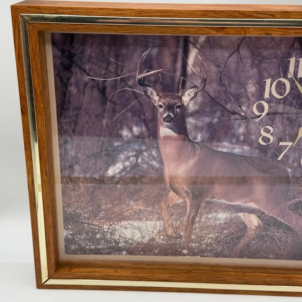 Elgin Quartz‎ Wall Clock Deer Buck Hunting Scene Wood Frame Lodge Cabin Decor